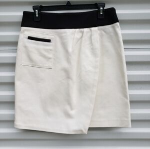 Anne Klein black and white faux wrap skirt size 4